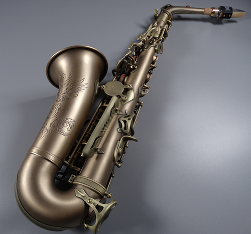400仿古定制型中音萨克斯 400仿古定制型中音萨克斯